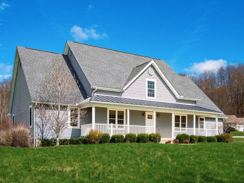 2435 Freedom Lane, Zanesville, OH 43701 Photo 1