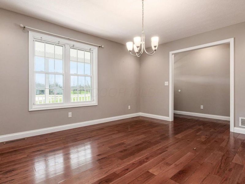 2435 Freedom Lane, Zanesville, OH 43701 Photo 27