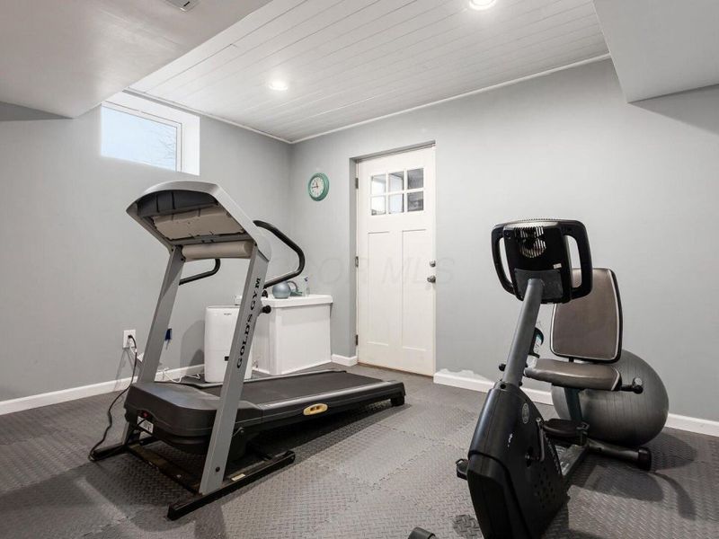 2435 Freedom Lane, Zanesville, OH 43701 Photo 46