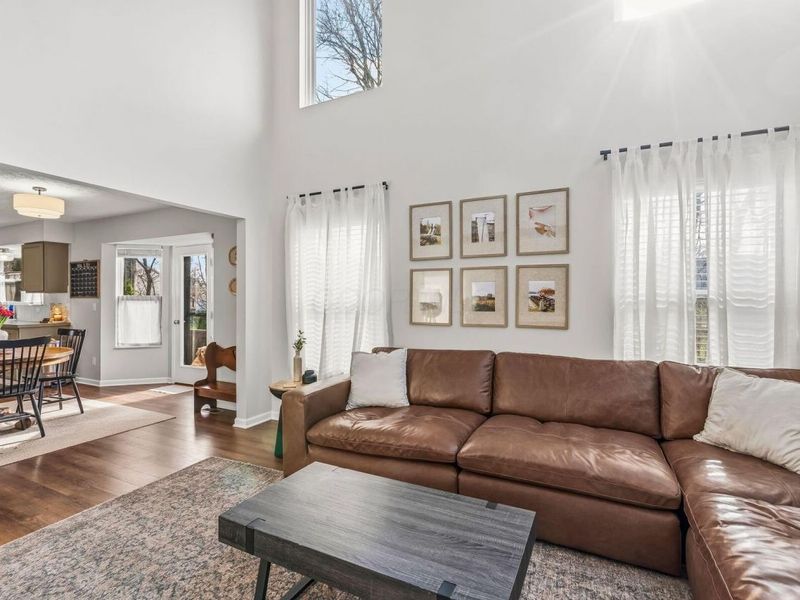 1129 PEBBLE BROOK Drive, Columbus, OH 43240 Photo 11