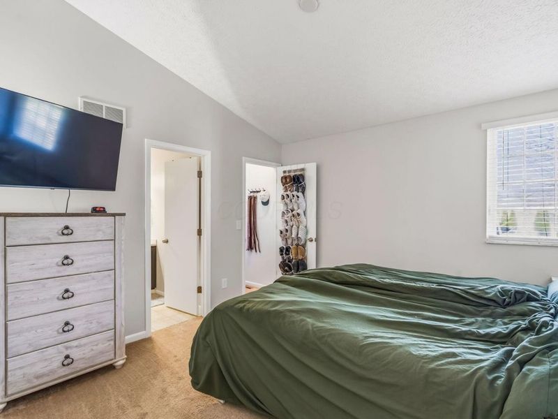 1129 PEBBLE BROOK Drive, Columbus, OH 43240 Photo 14