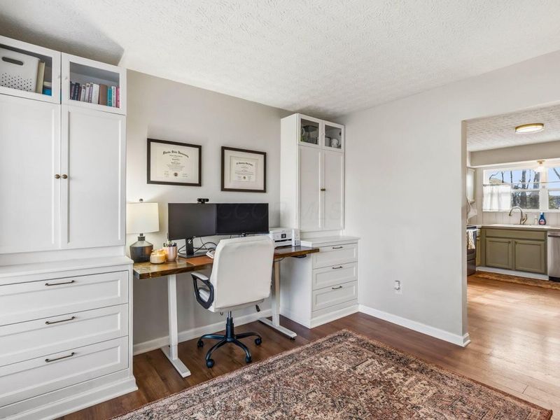 1129 PEBBLE BROOK Drive, Columbus, OH 43240 Photo 3