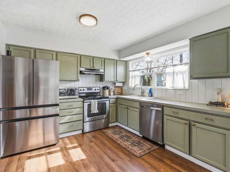 1129 PEBBLE BROOK Drive, Columbus, OH 43240 Photo 6