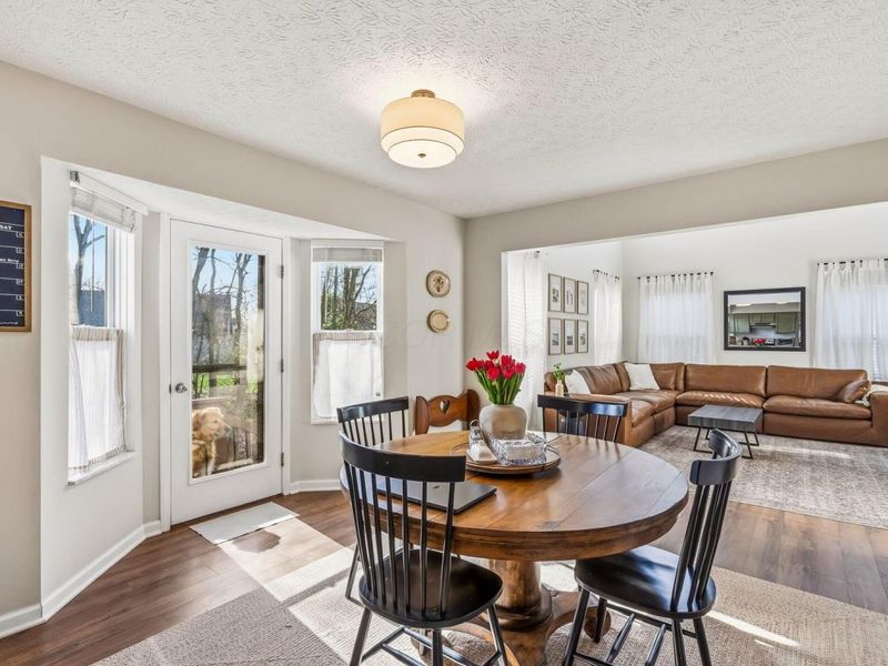 1129 PEBBLE BROOK Drive, Columbus, OH 43240 Photo 8