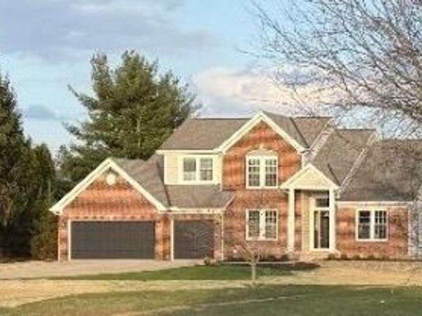 1582 Foxhall Road , Blacklick, OH 43004