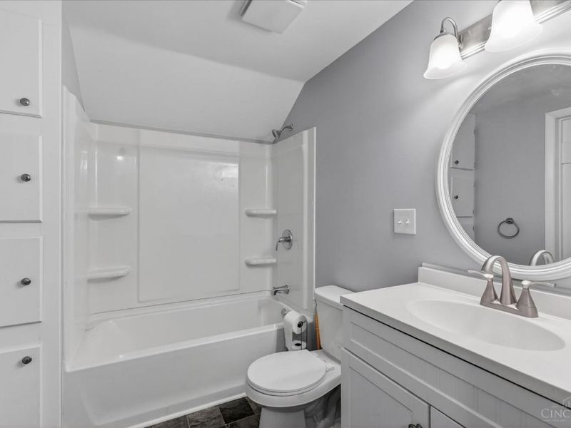 8225 W Prospect Road, Washington Township, OH 45133 Photo 17