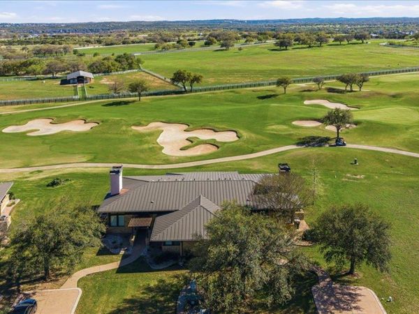 2001 Kahala Sunset DR, Spicewood, TX 78669