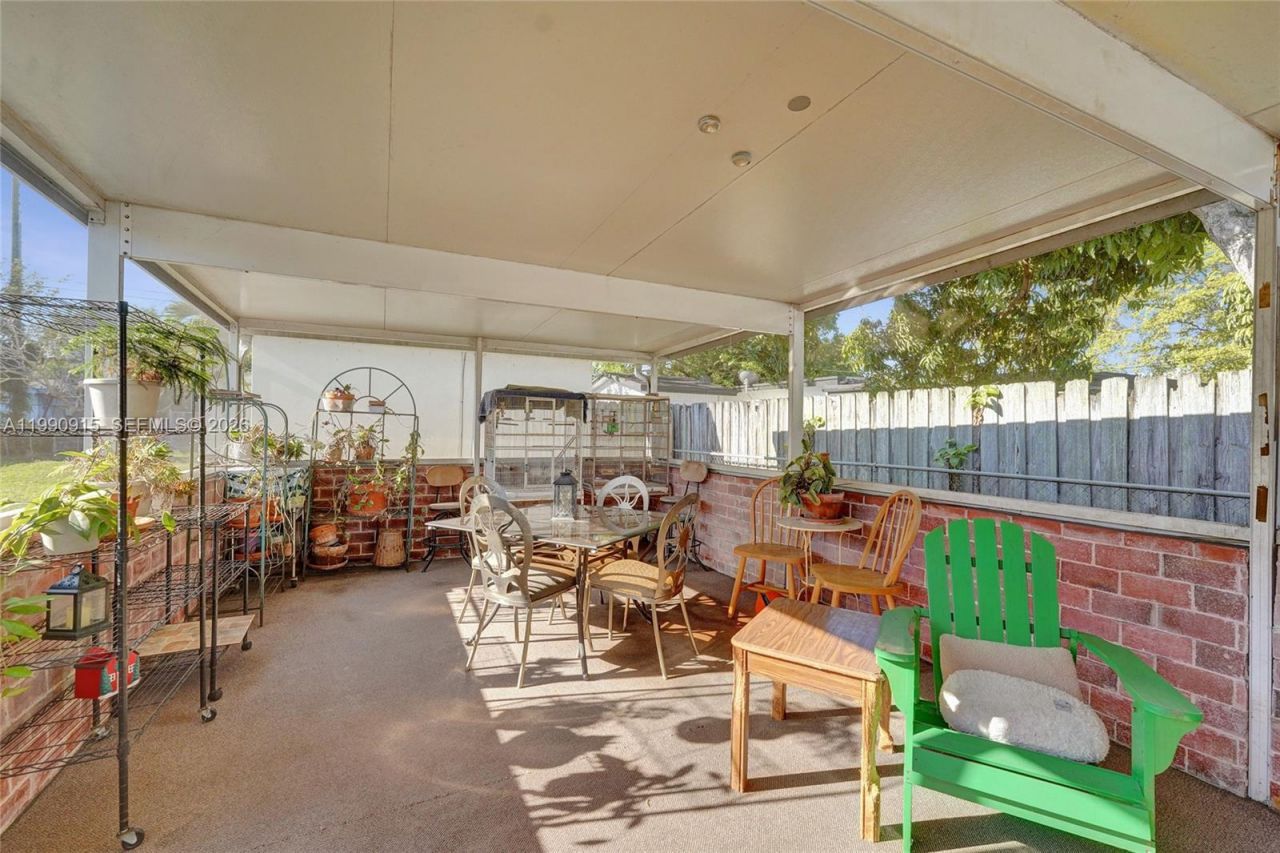 2542 Coolidge St, Hollywood, FL 33020 Photo