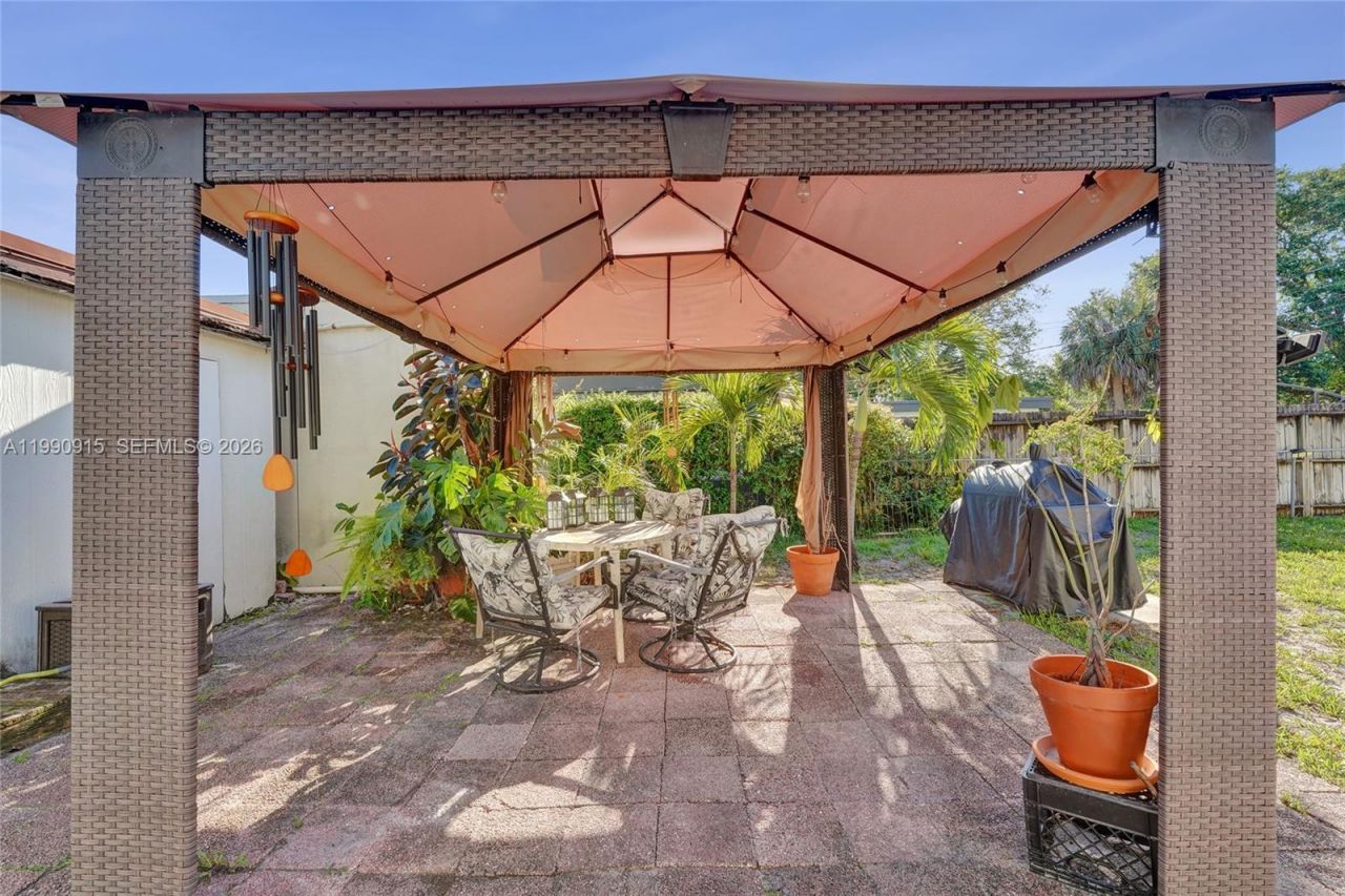 2542 Coolidge St, Hollywood, FL 33020 Photo