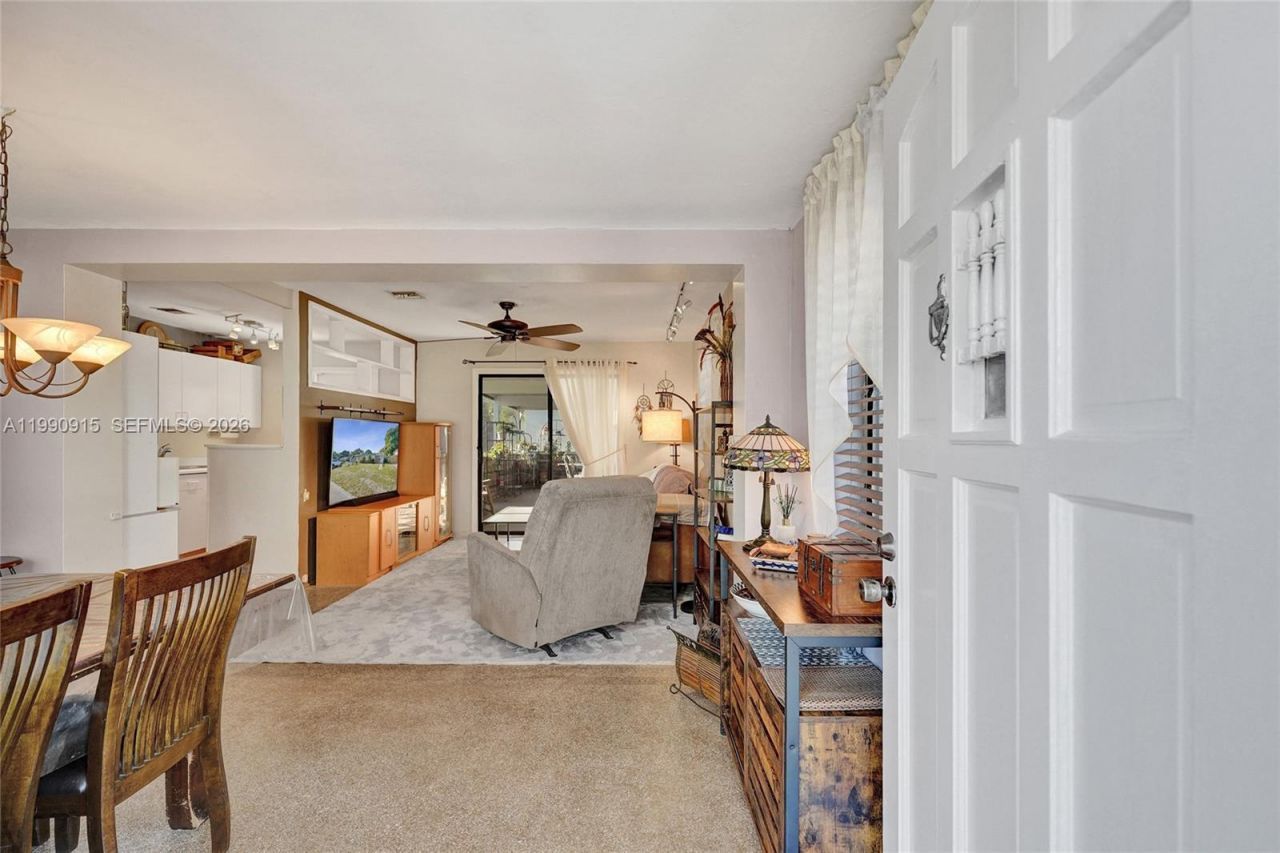 2542 Coolidge St, Hollywood, FL 33020 Photo