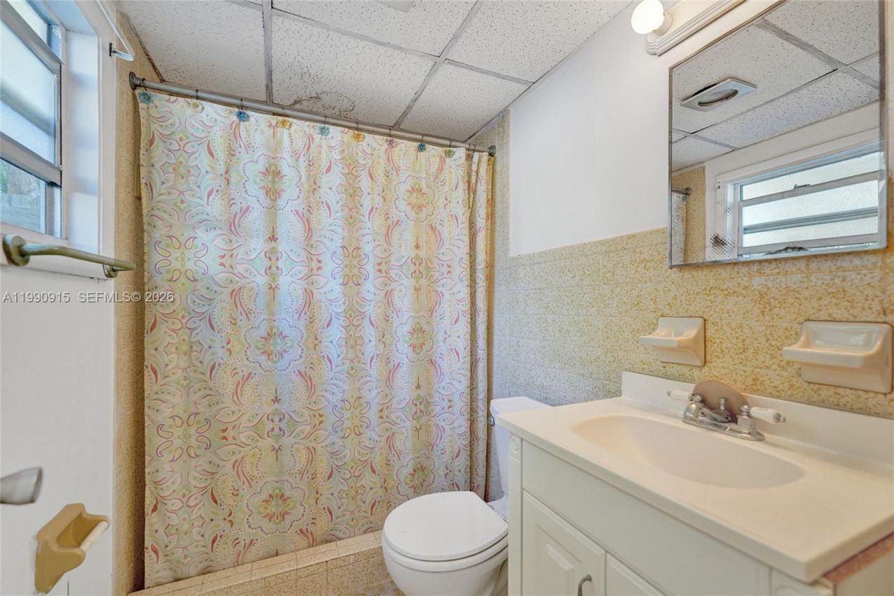 2542 Coolidge St, Hollywood, FL 33020 Photo