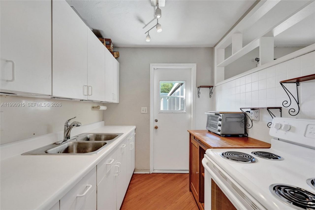 2542 Coolidge St, Hollywood, FL 33020 Photo