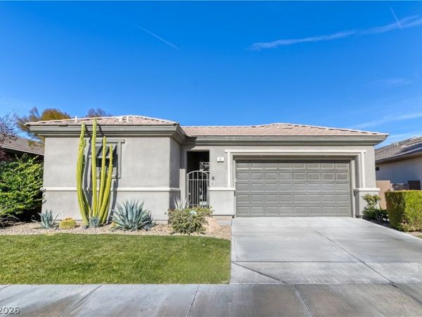 6 Weston Hills Road , Henderson, NV 89052