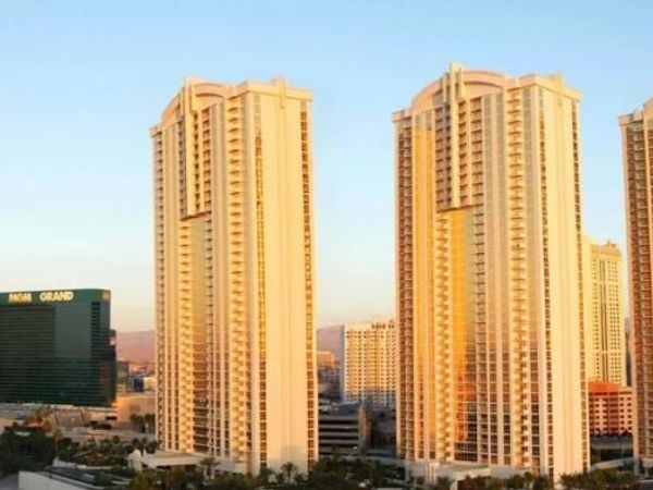 145 E Harmon Avenue, Unit 1502, Las Vegas, NV 89109