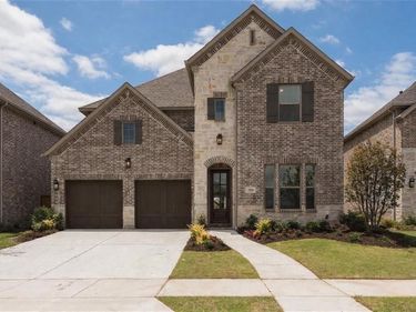 703 Thoroughbred Avenue, Frisco, TX 75036