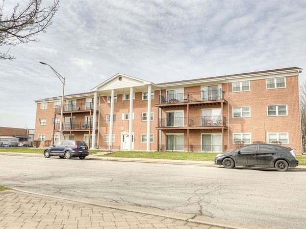 6101 W 94th Street , Unit C7, Oak Lawn, IL 60453