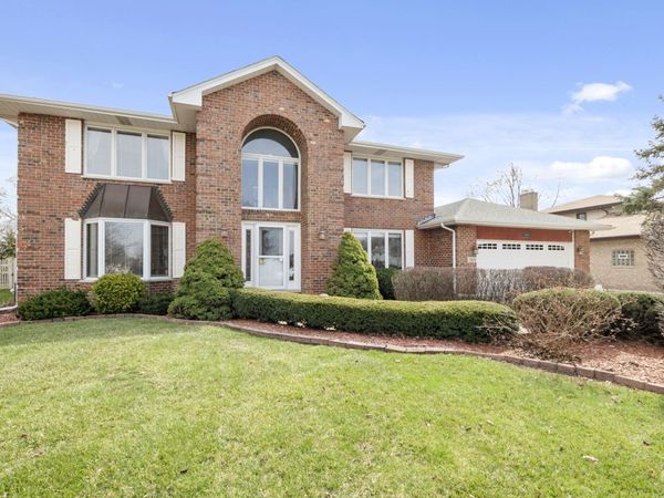 15631 Harbor Town Drive, Orland Park, IL 60462