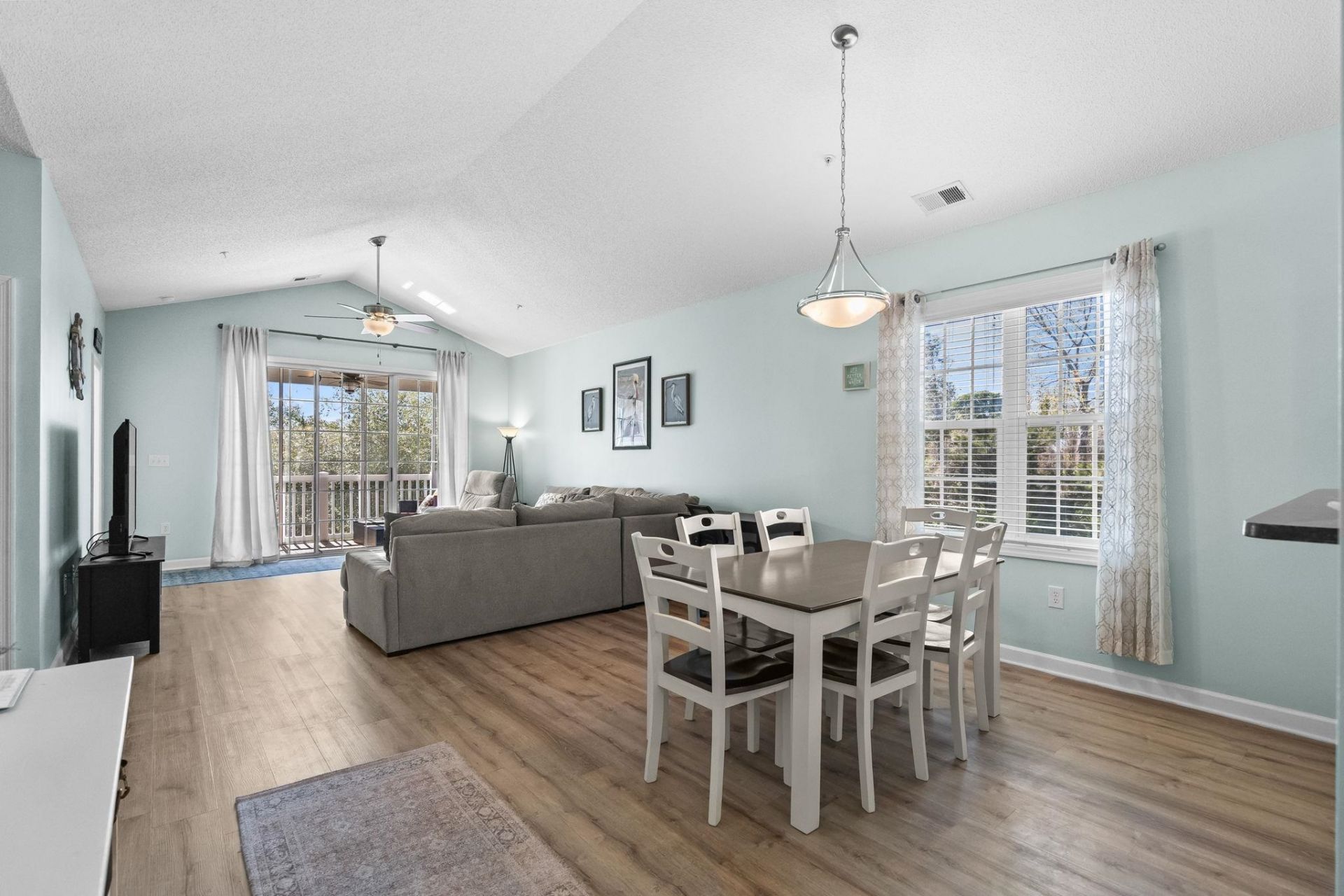 5801 Oyster Catcher Dr. Photo 10