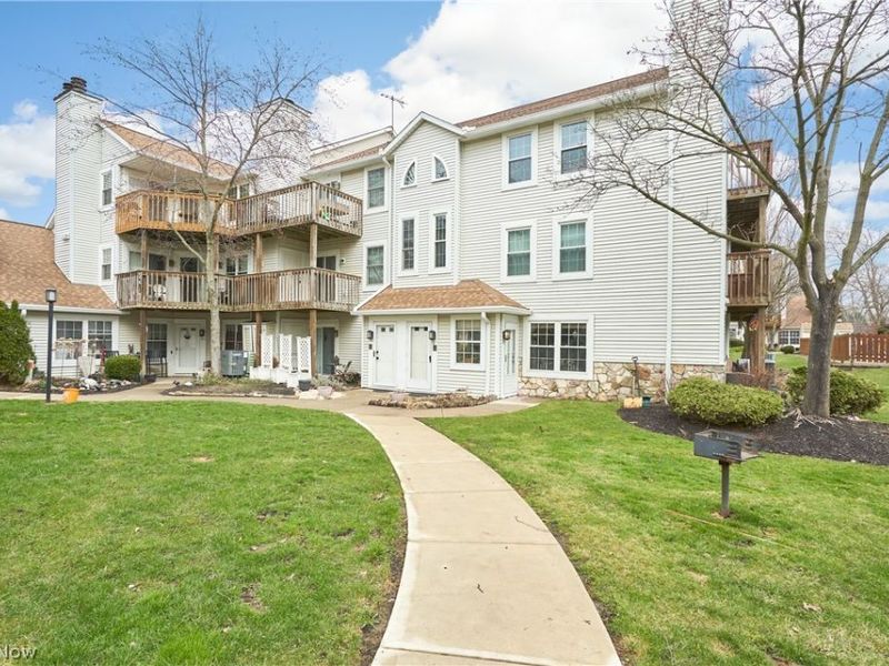 28180 Detroit Road, Unit D1, Westlake, OH 44145 Photo 1