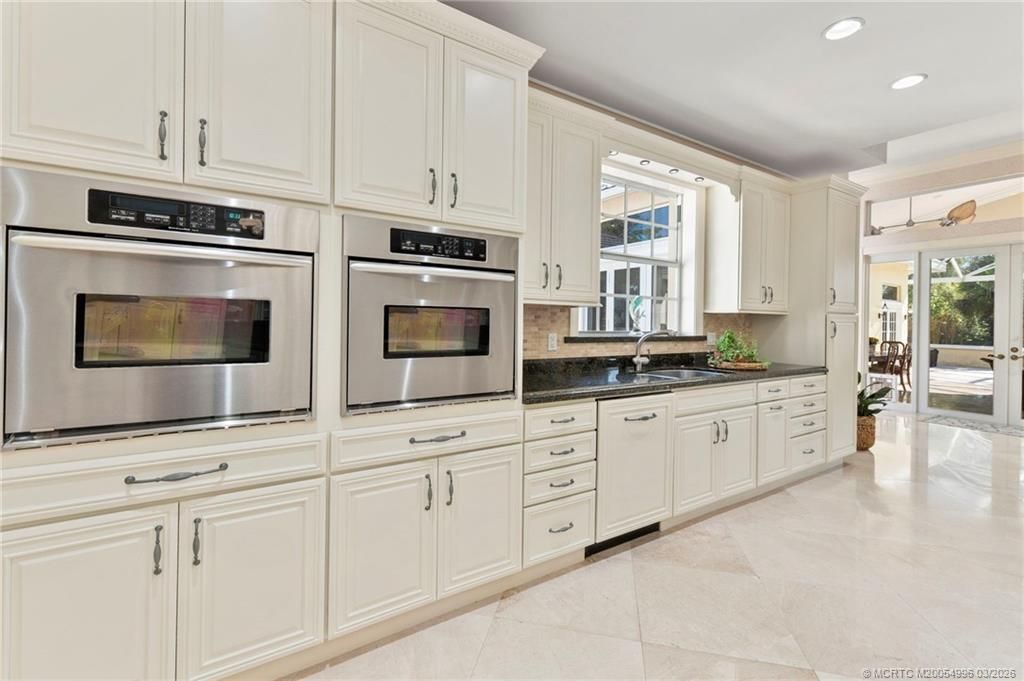 5551 SW Mistletoe Lane, Palm City, FL 34990 Photo