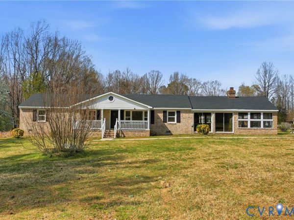 287 Taylor Lane , Essex, VA 22560