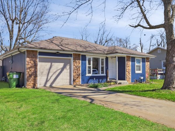 864 S Main Avenue , Springfield, MO 65806