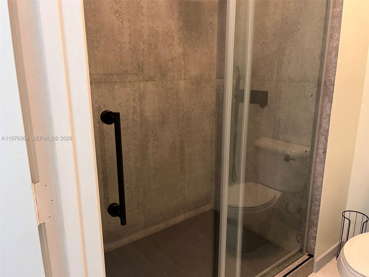 933 NE 191st St, Miami, FL 33179 Photo