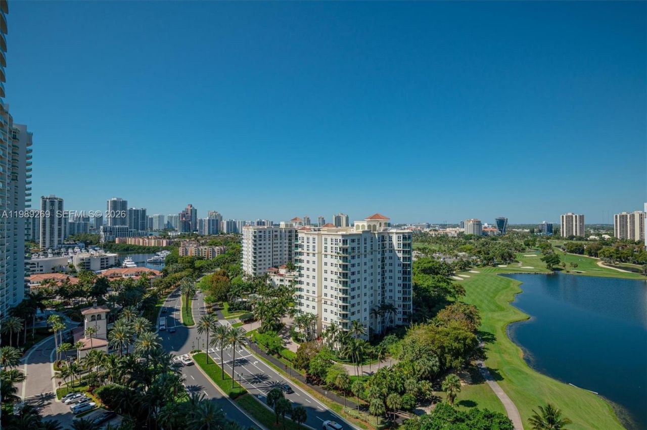 20185 E Country Club Dr, Unit 1805, Aventura, FL 33180 Photo
