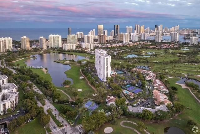 20185 E Country Club Dr, Unit 1805, Aventura, FL 33180 Photo