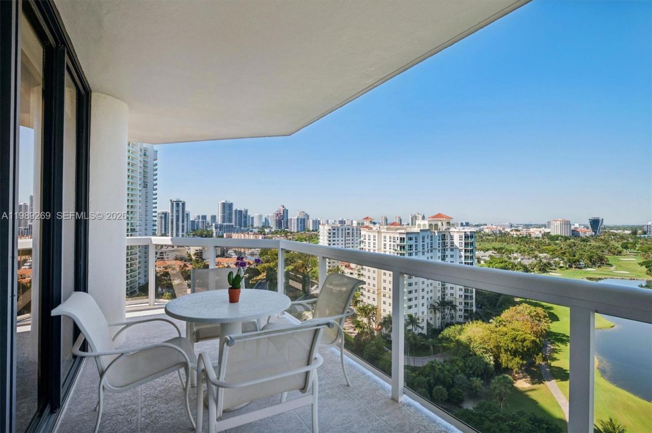 20185 E Country Club Dr, Unit 1805, Aventura, FL 33180 Photo