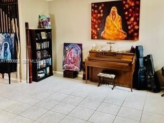 1040 NW 185th Ave , Pembroke Pines, FL 33029 Photo