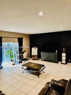 1040 NW 185th Ave , Pembroke Pines, FL 33029 Photo