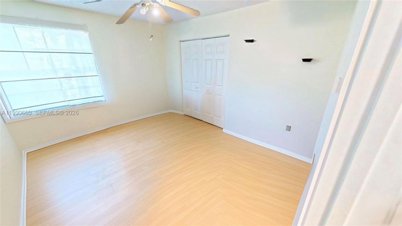 1040 NW 185th Ave, Pembroke Pines, FL 33029 Photo