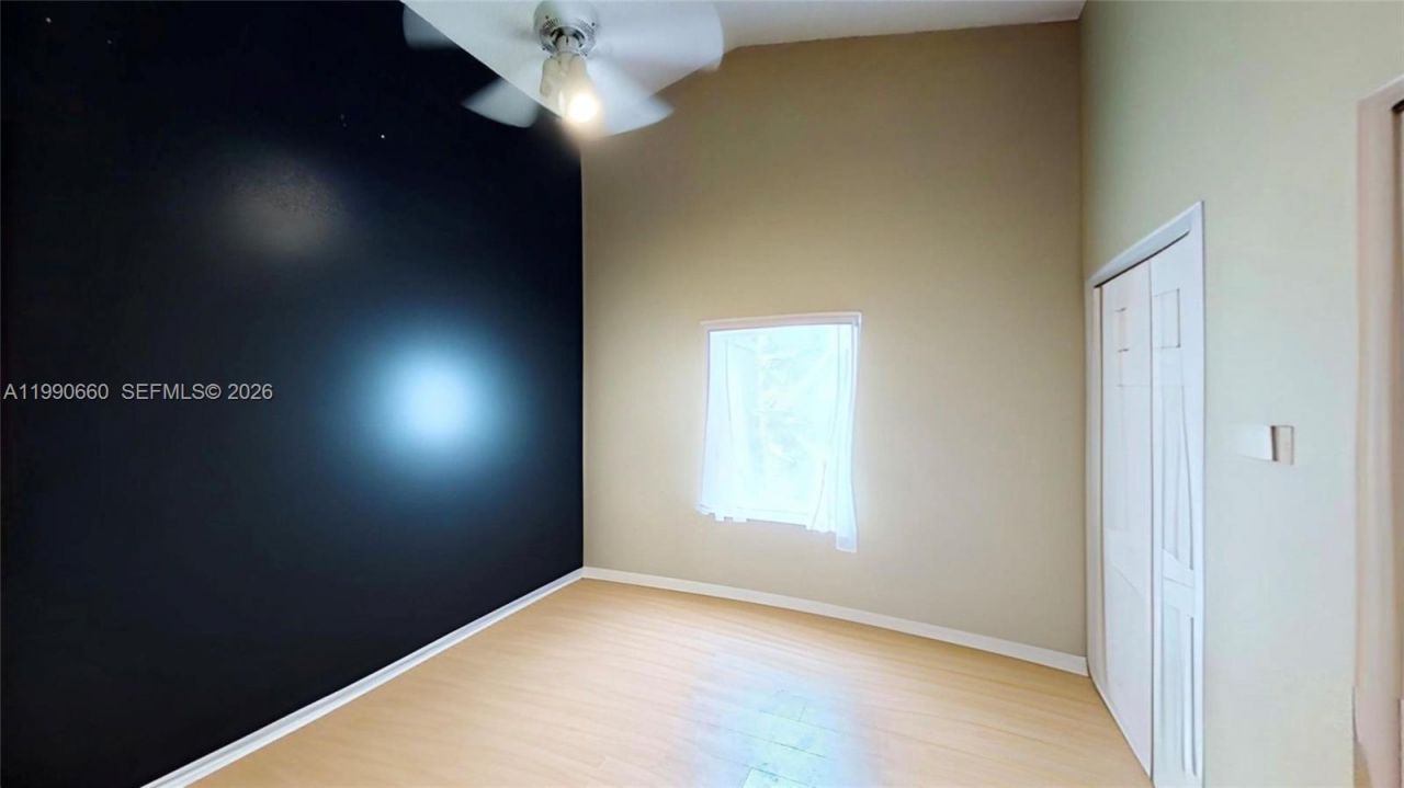 1040 NW 185th Ave, Pembroke Pines, FL 33029 Photo