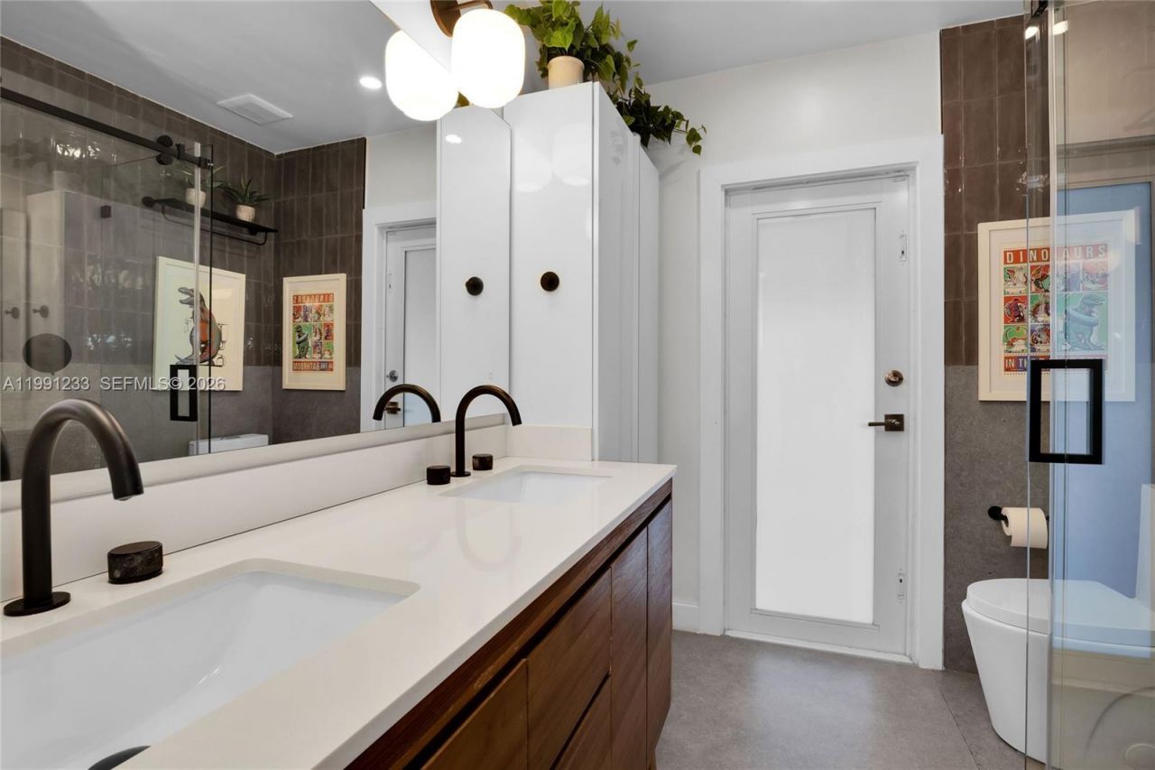 6440 SW 63rd Ter , South Miami, FL 33143 Photo