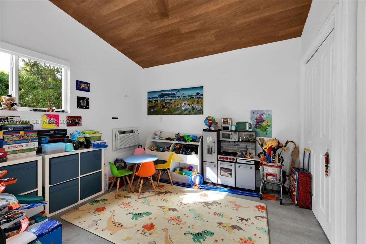 6440 SW 63rd Ter , South Miami, FL 33143 Photo