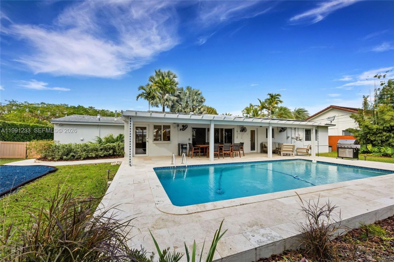 6440 SW 63rd Ter , South Miami, FL 33143 Photo