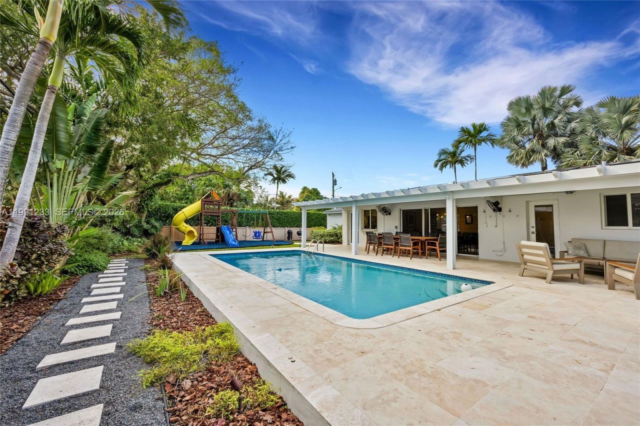 6440 SW 63rd Ter , South Miami, FL 33143 Photo