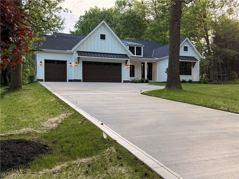 23425 Bryden Road, Shaker Heights, OH 44122 Photo 2