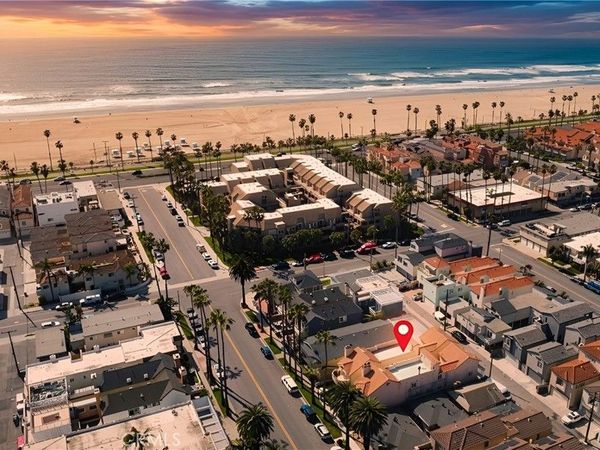 213 12th Street, Huntington Beach, CA 92648