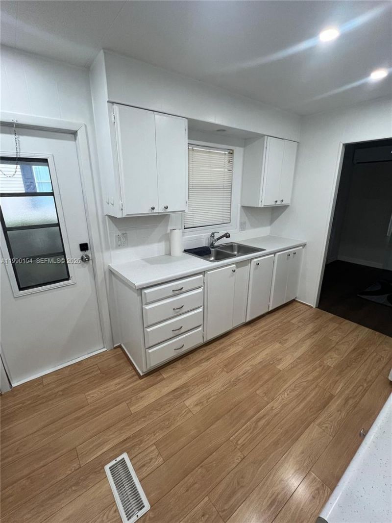 639 S Ash Lane , Atlantis, FL 33462 Photo