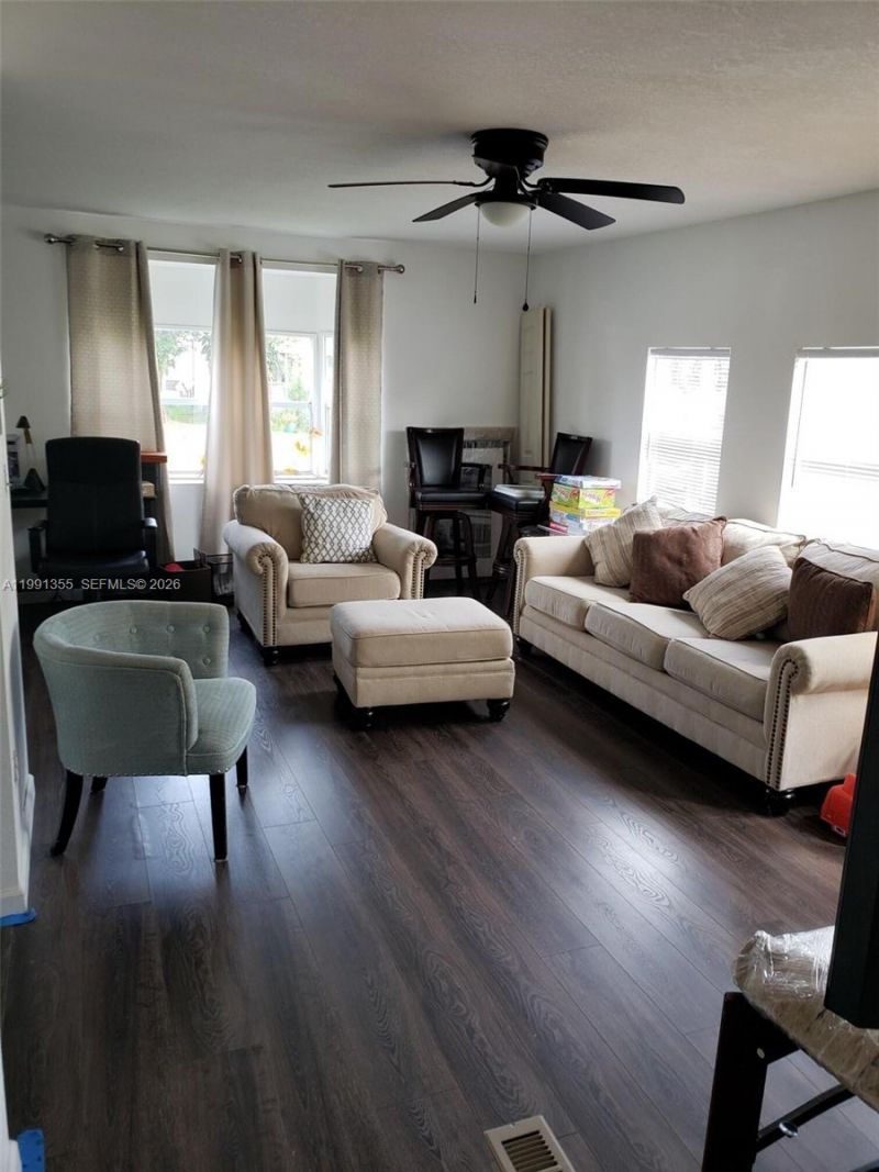 21730 NW 8th Ct, Pembroke Pines, FL 33029 Photo