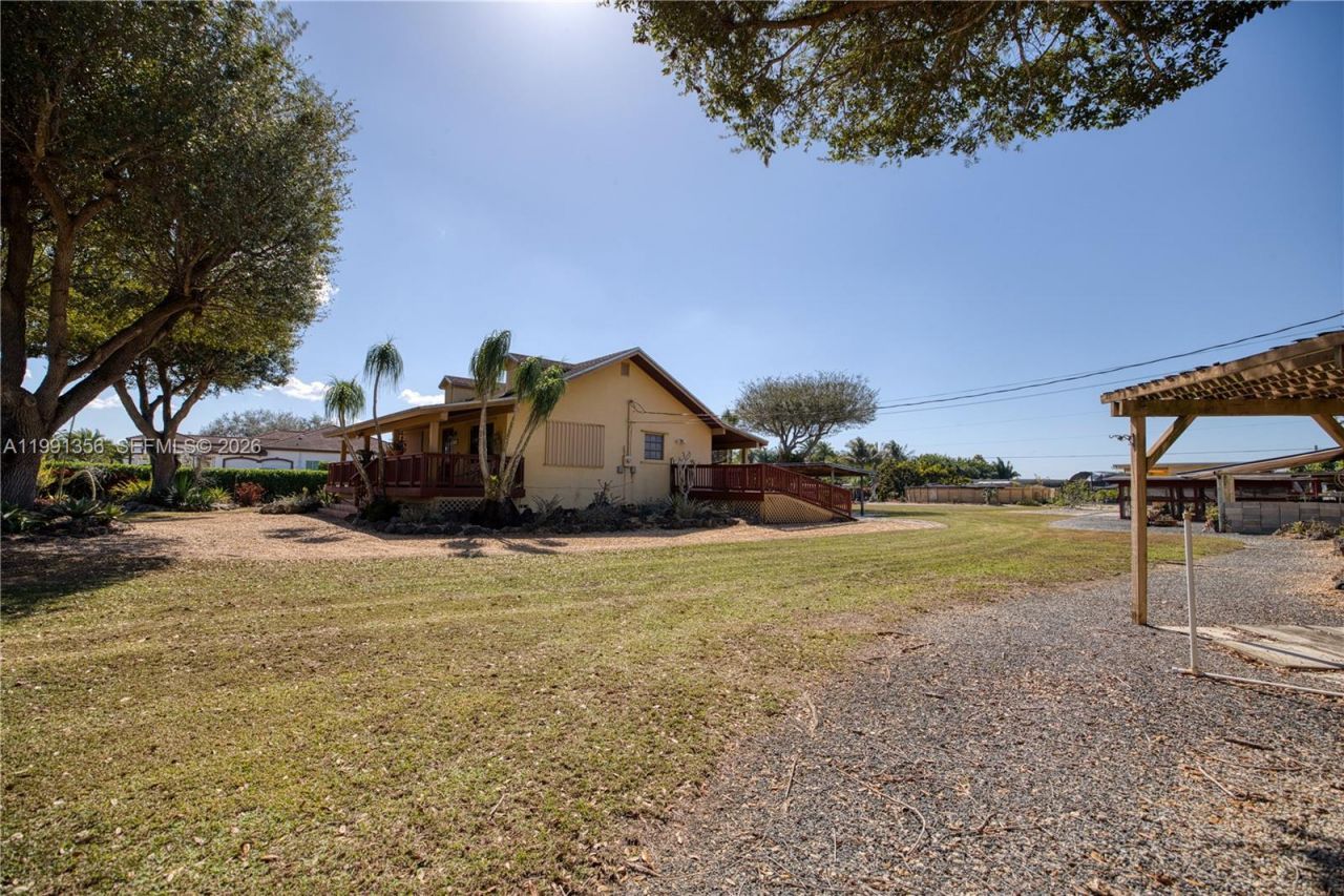 23550 SW 214th Pl, Homestead, FL 33031 Photo