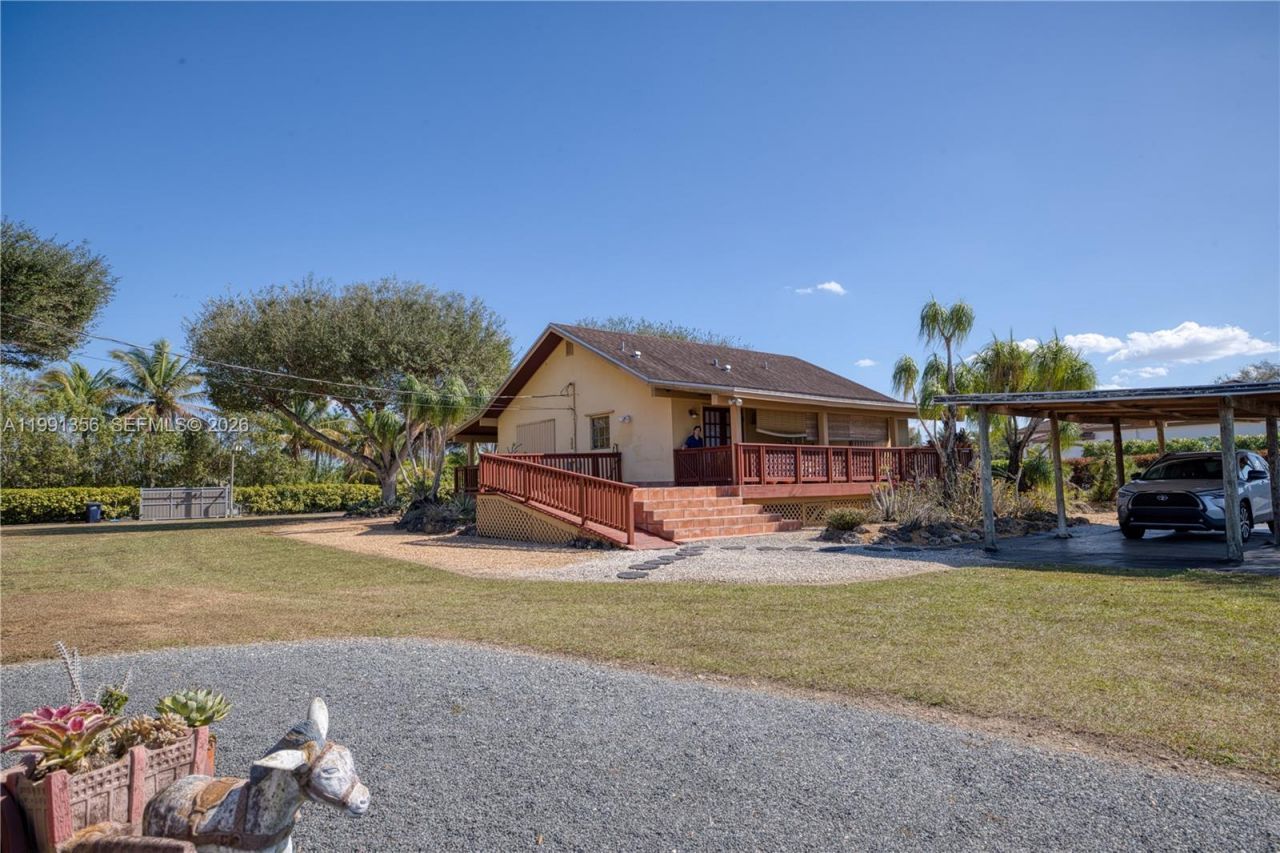 23550 SW 214th Pl, Homestead, FL 33031 Photo