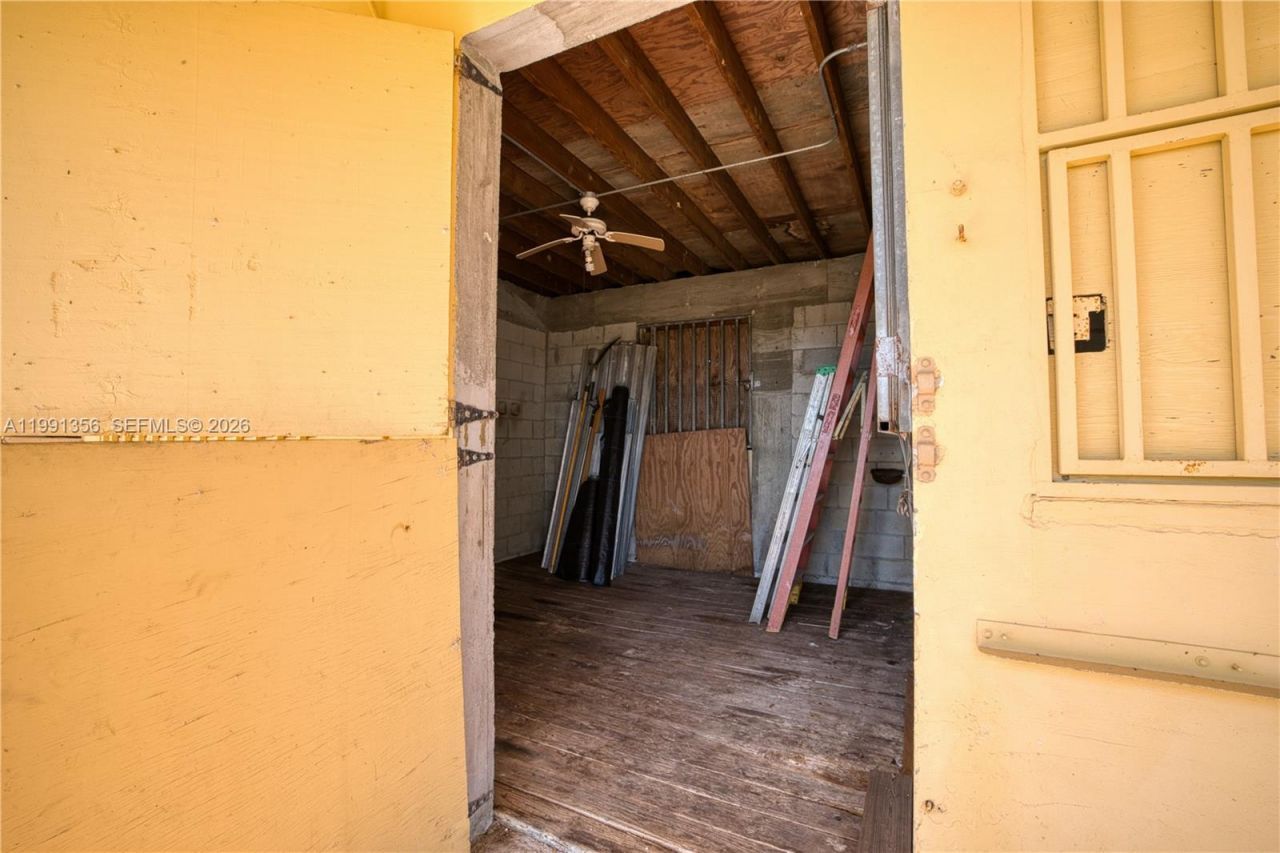 23550 SW 214th Pl, Homestead, FL 33031 Photo