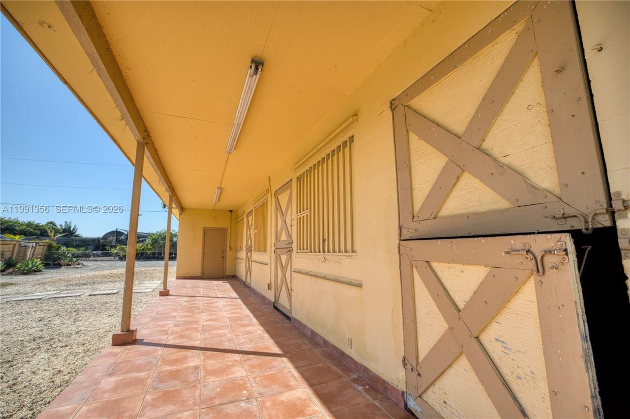 23550 SW 214th Pl, Homestead, FL 33031 Photo