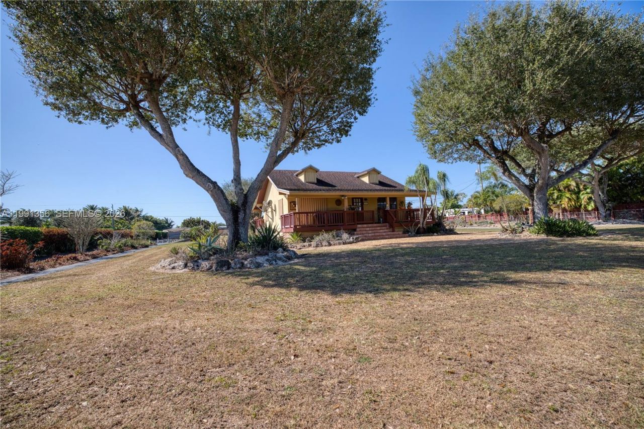 23550 SW 214th Pl, Homestead, FL 33031 Photo