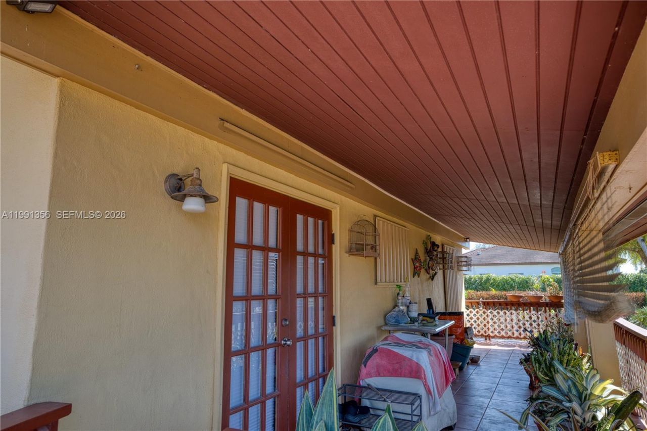 23550 SW 214th Pl, Homestead, FL 33031 Photo