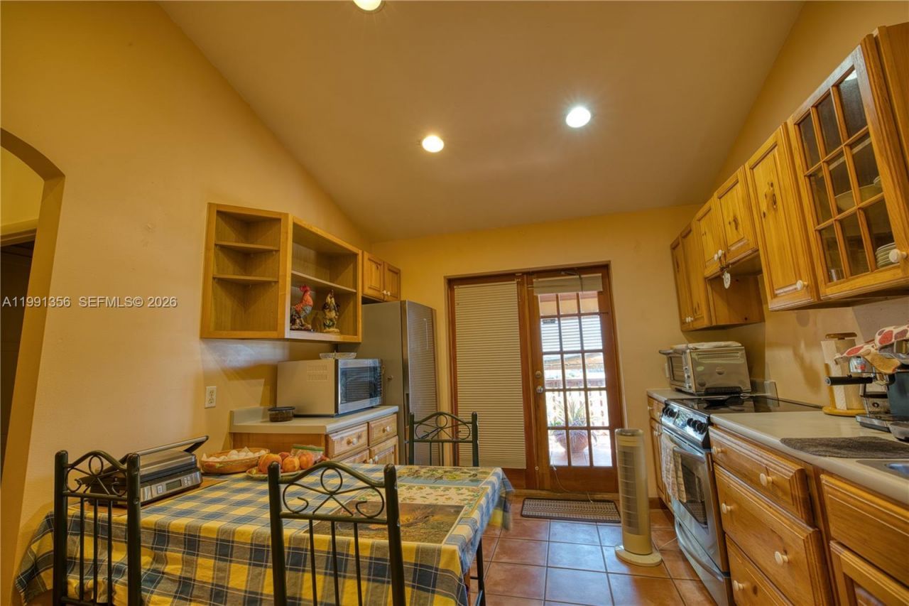 23550 SW 214th Pl, Homestead, FL 33031 Photo