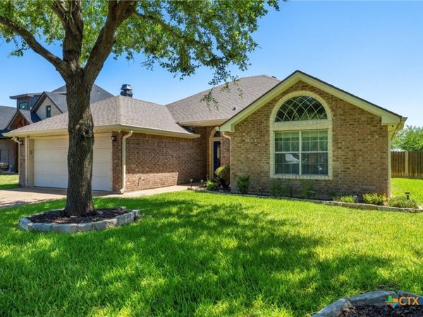 2800 Concho Bend Drive , Waco, TX 76712